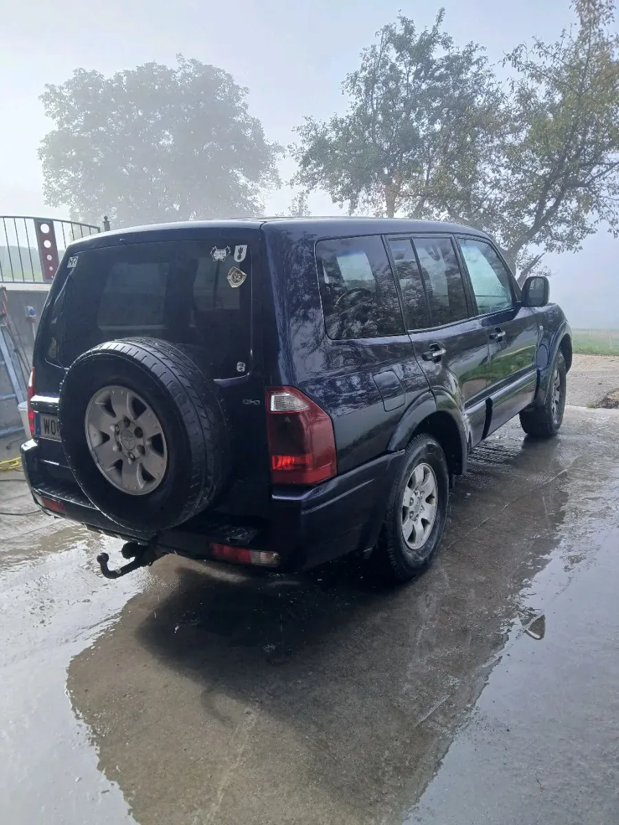 Mitsubishi Pajero 2003 photo 3