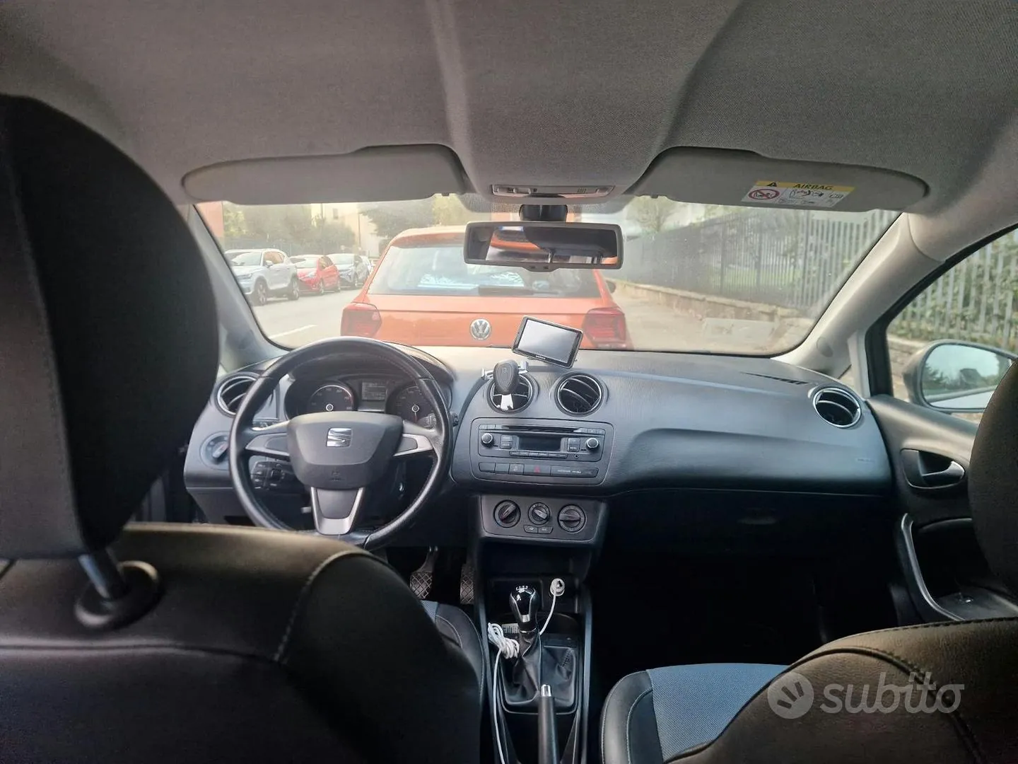 Seat Ibiza 2015 photo 4