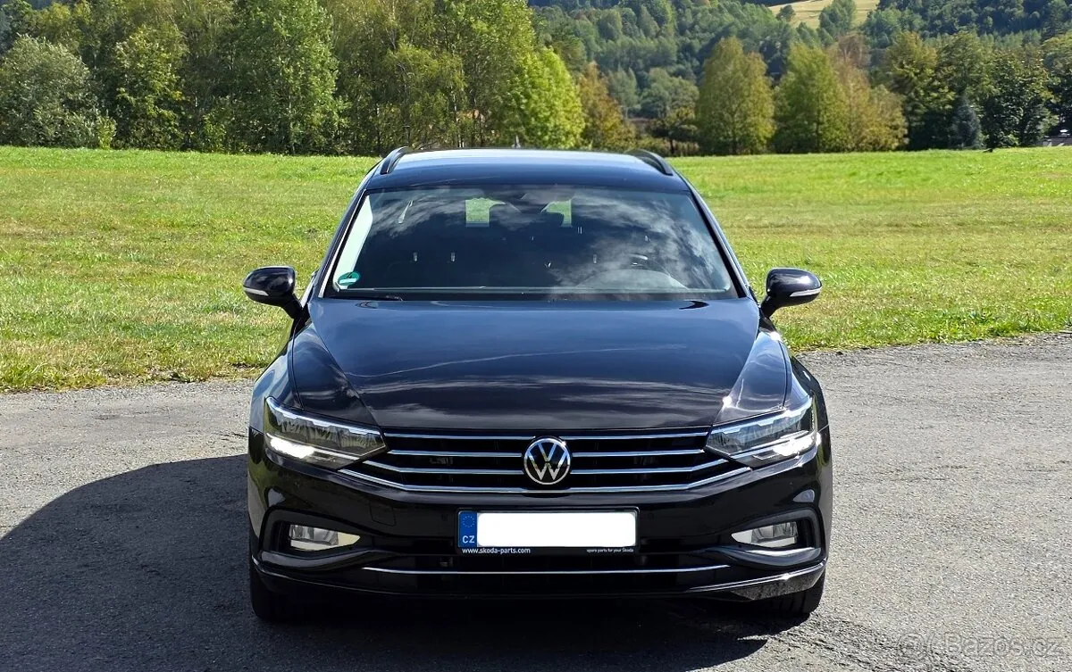 Volkswagen Passat 2022 photo 3