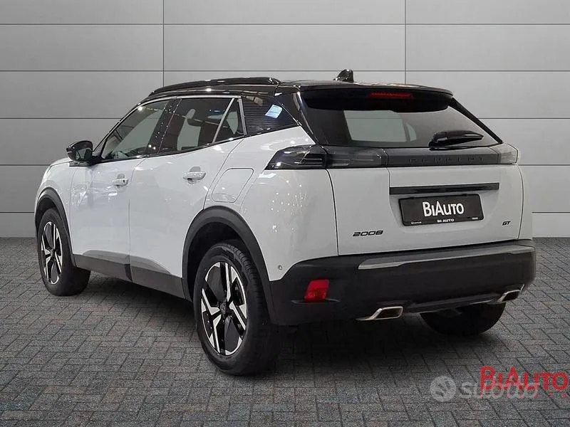 Peugeot 2008 2024 photo 4