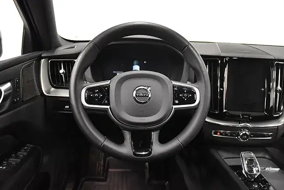 Volvo Xc60 2025 photo 2