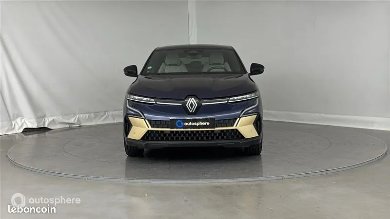 Renault Megane 2023 photo 2