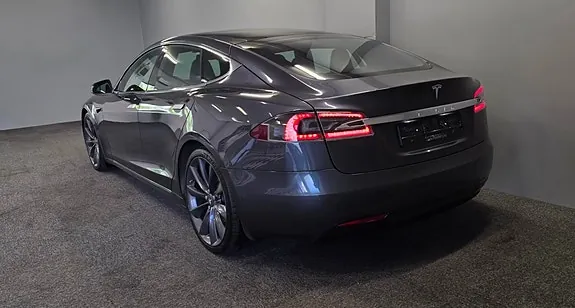 Tesla Model S 2018 photo 4