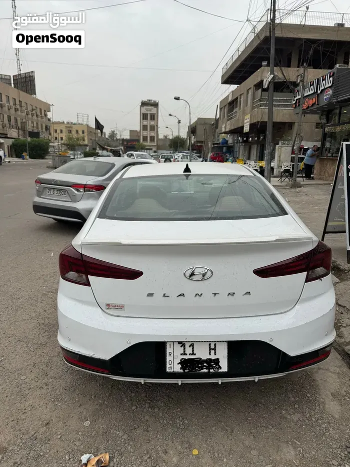 Hyundai Elantra 2020 photo 2