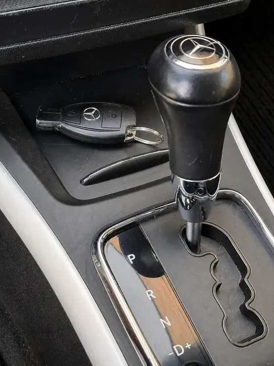 Mercedes-Benz B200