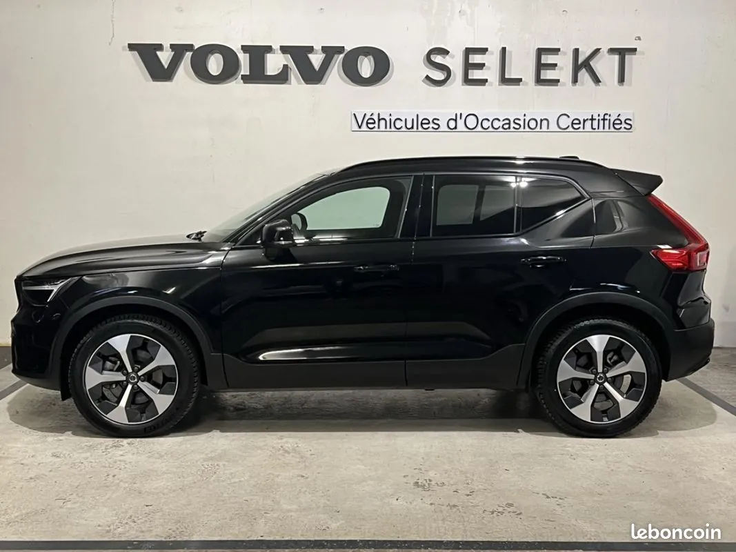 Volvo Xc40 2025 photo 2