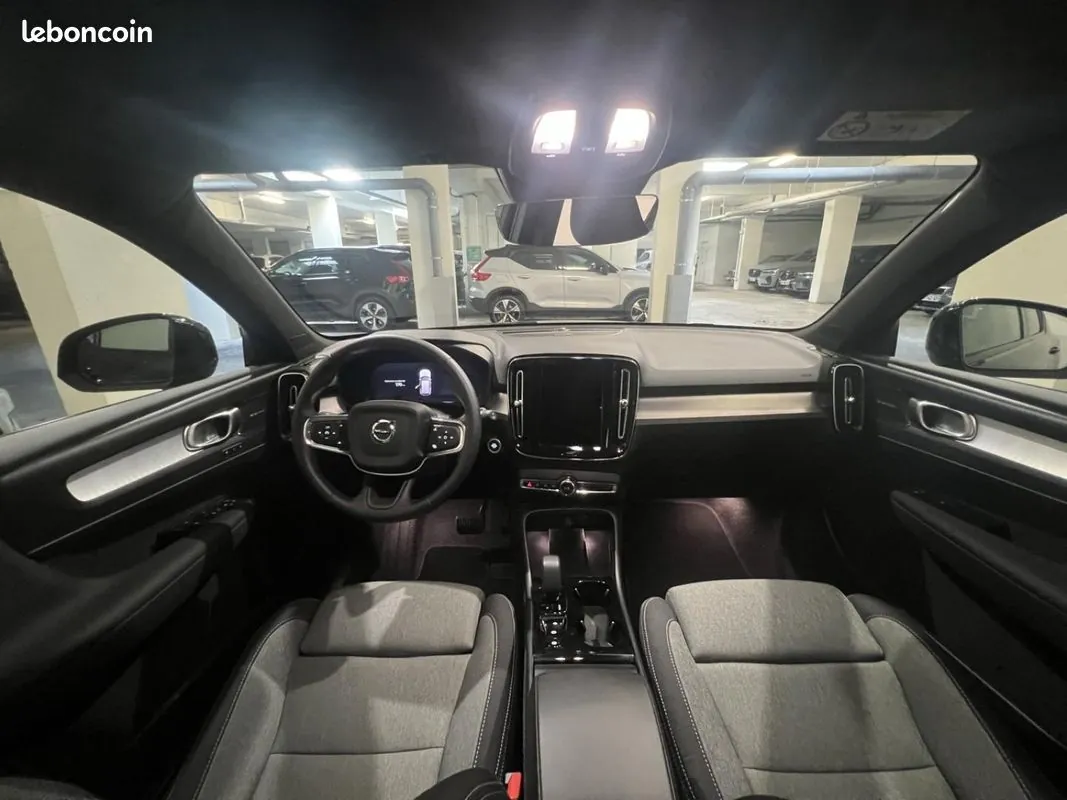 Volvo Xc40 2025 photo 4