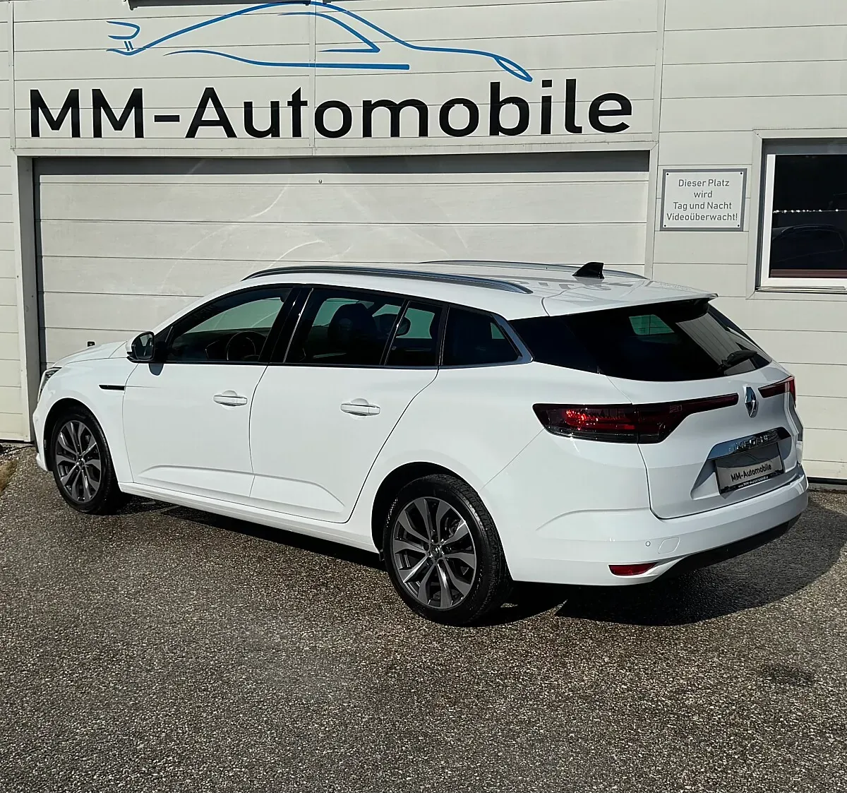 Renault Megane 2023 photo 2