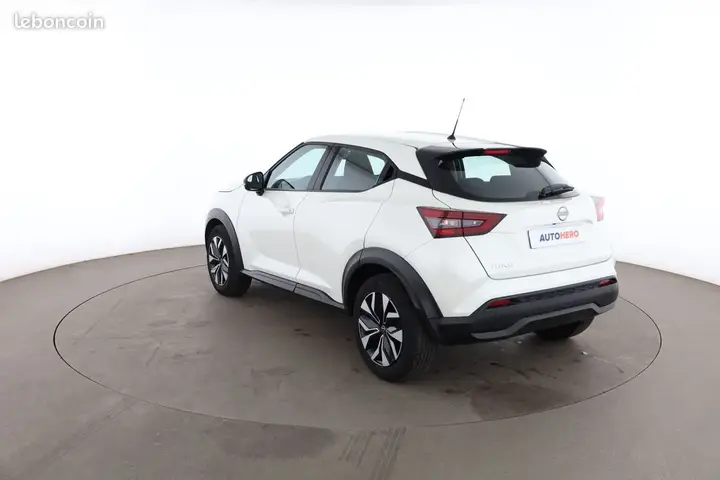 Nissan Juke 2022 photo 2