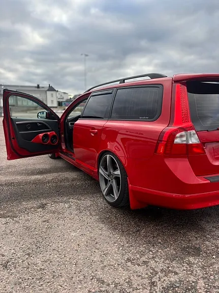 Volvo V70 2009 photo 3