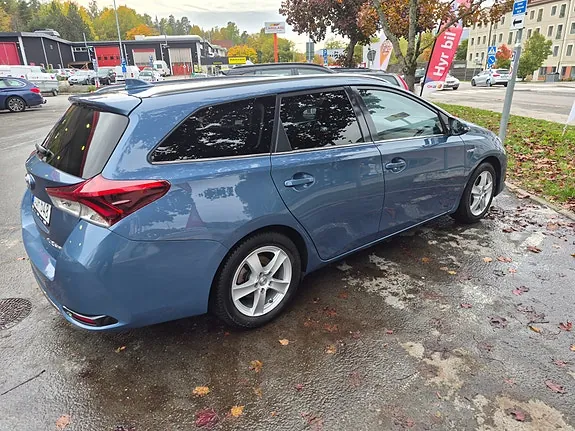 Toyota Auris 2016 photo 3