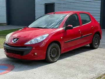 Peugeot 206 2011 photo 3