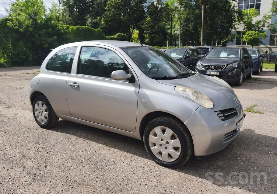 Nissan Micra 2004 photo 4
