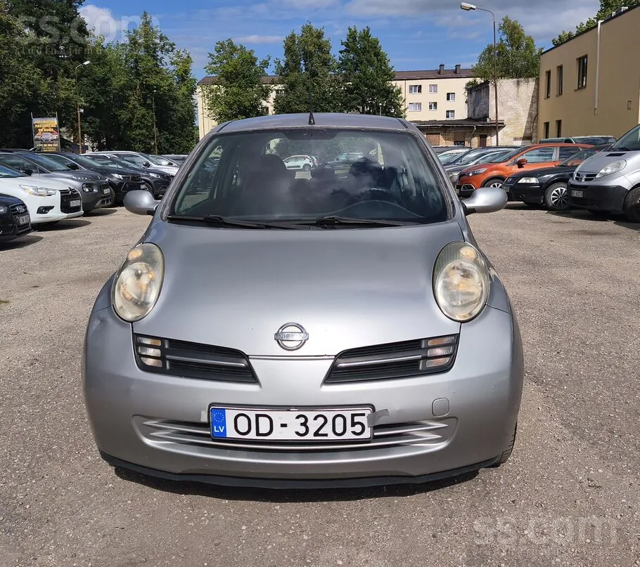 Nissan Micra 2004 photo 5