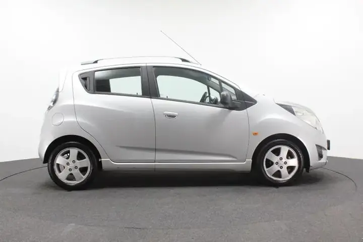 Chevrolet Spark 2010 photo 3