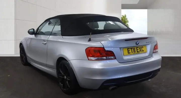 BMW 1 Series 2011 photo 3