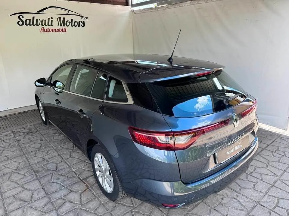 Renault Megane 2019 photo 3