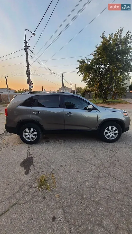 Kia Sorento 2011 photo 5