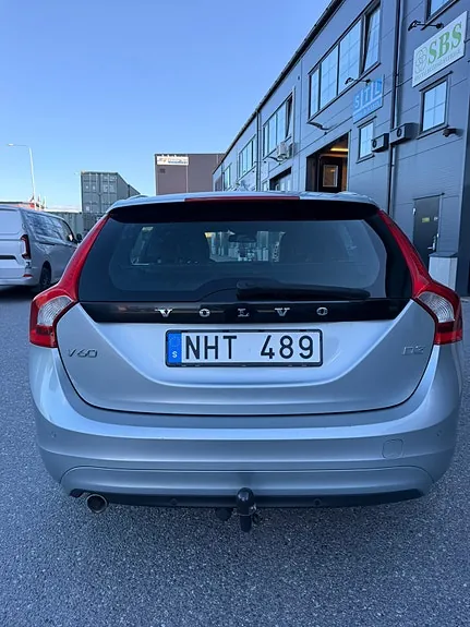 Volvo V60 2014 photo 4