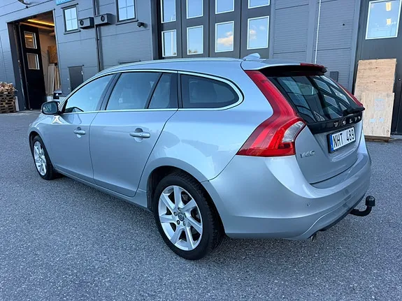 Volvo V60 2014 photo 5