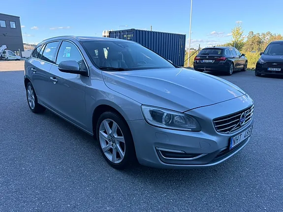 Volvo V60 2014 photo 2
