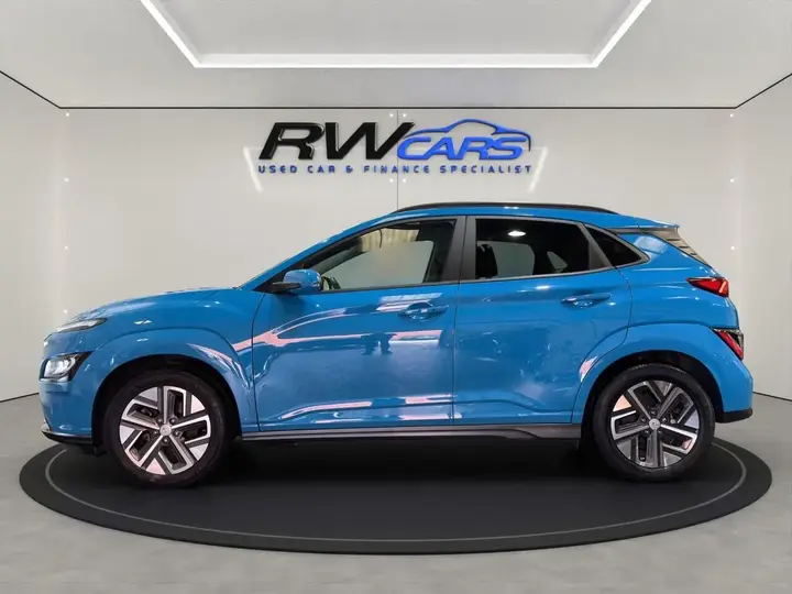 Hyundai Kona 2023 photo 2