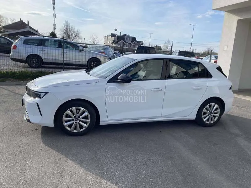 Opel Astra L
