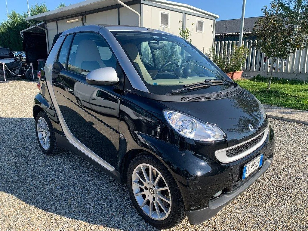 Smart Fortwo 2010 photo 3