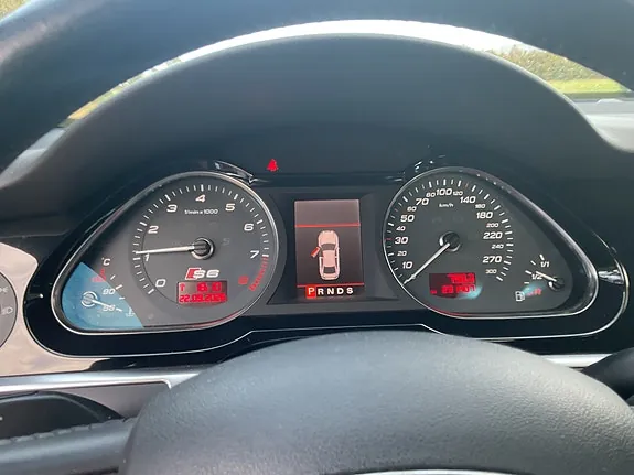 Audi S6 2006 photo 2