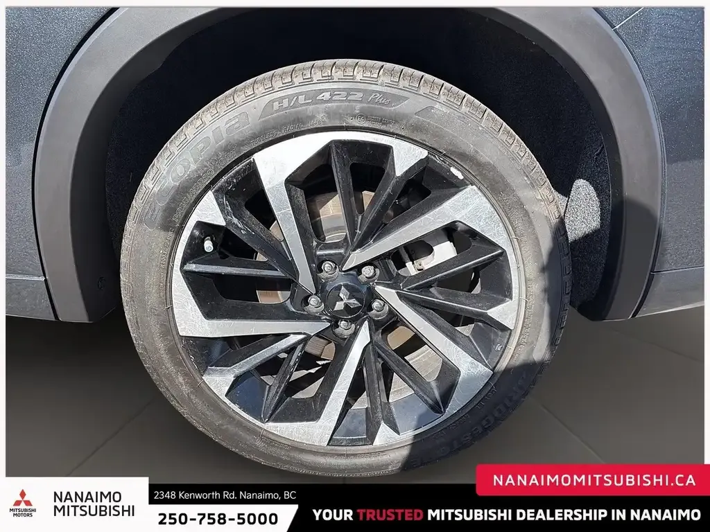 Mitsubishi Outlander 2024 photo 2