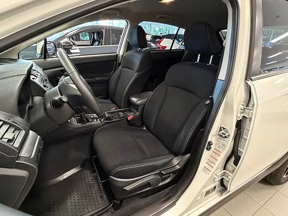 Subaru Xv 2014 photo 5