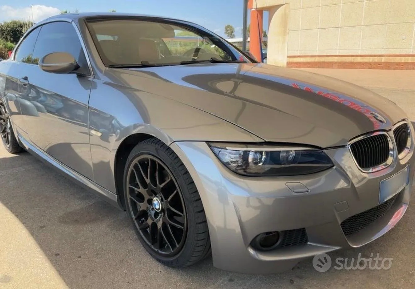 BMW 320 2009 photo 2