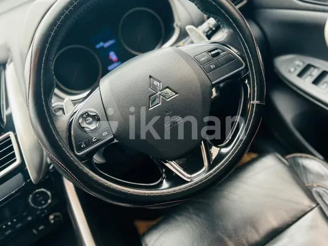 Mitsubishi Eclipse Cross 2019 photo 3