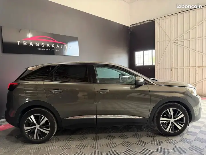 Peugeot 3008 2016 photo 2