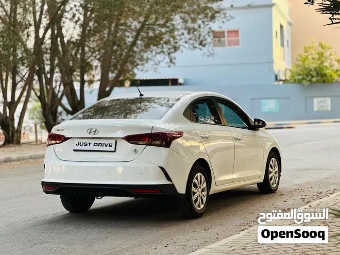Hyundai Accent 2022 photo 2