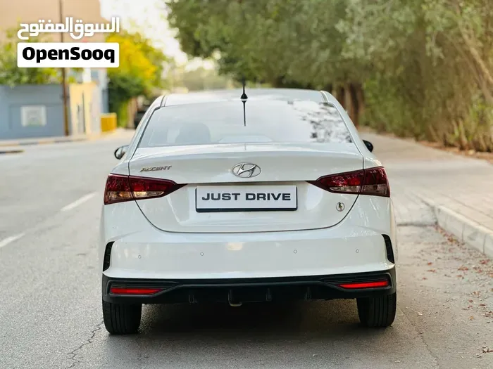 Hyundai Accent 2022 photo 3