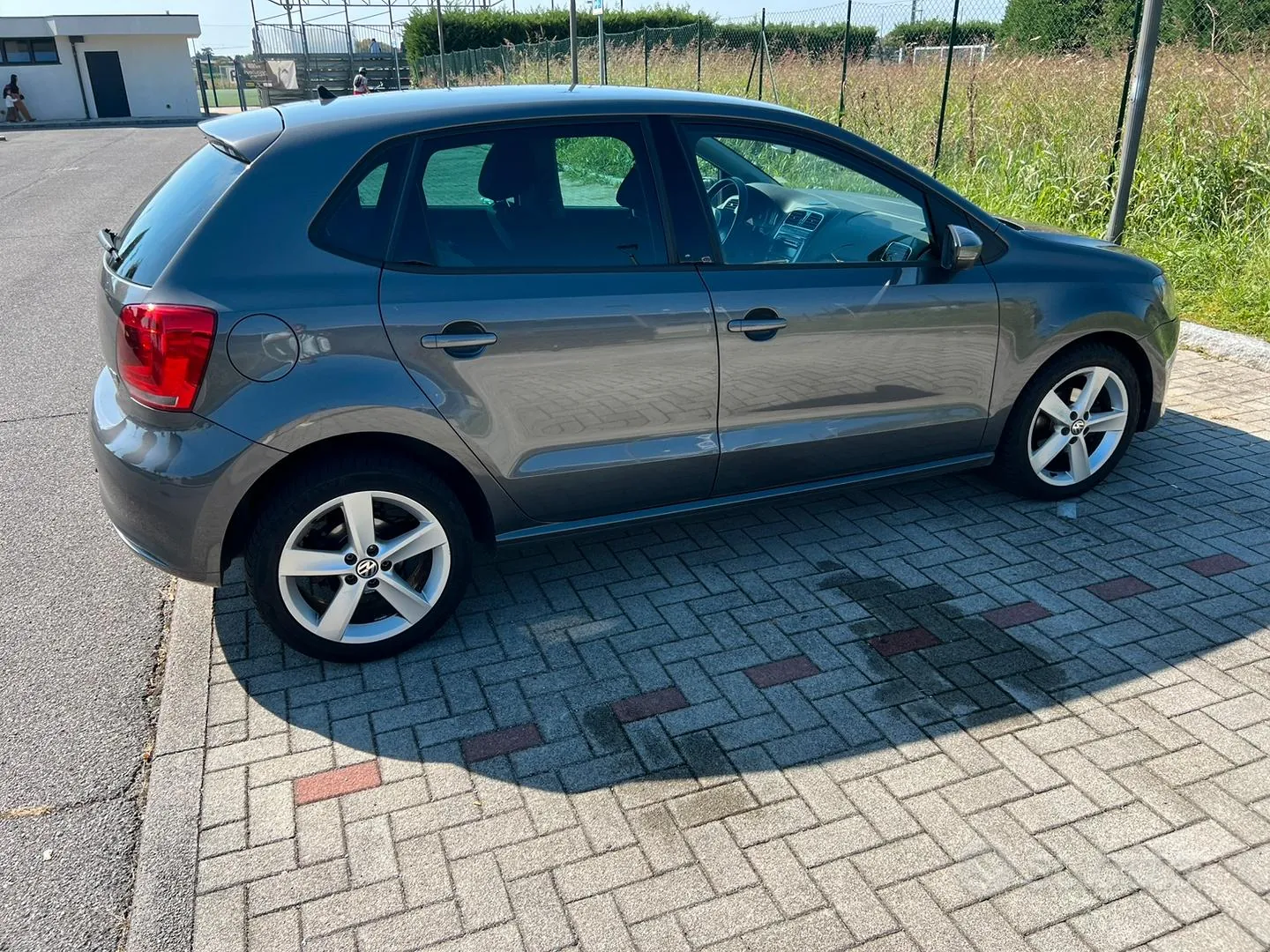 Volkswagen Polo 2012 photo 4
