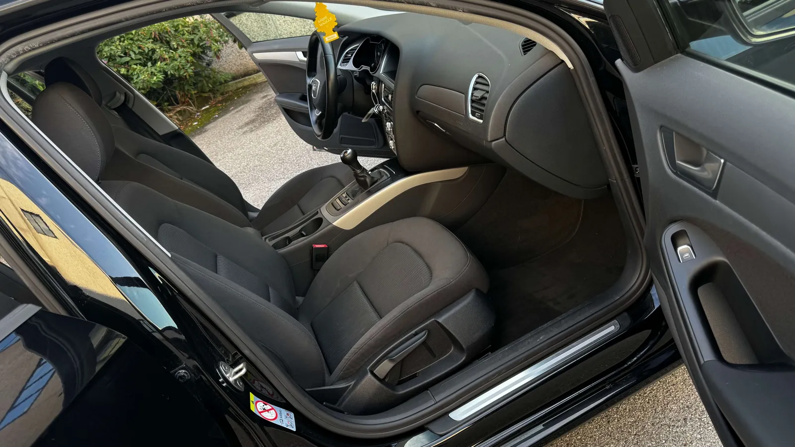 Audi A4 2012 photo 5