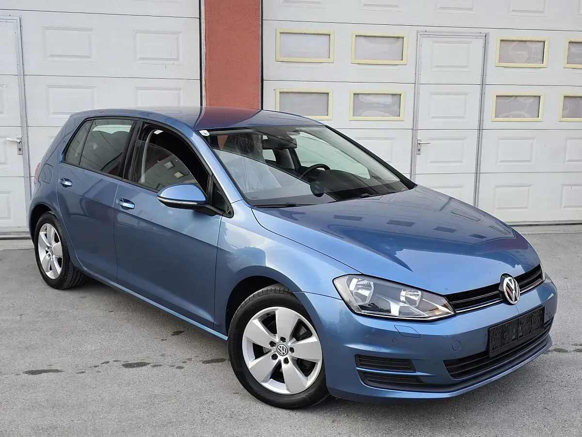 Volkswagen Golf 2013 photo 2