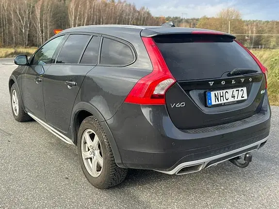 Volvo V60 Cross Country 2017 photo 5