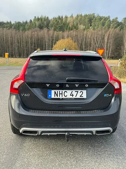 Volvo V60 Cross Country 2017 photo 4