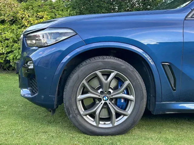 BMW X5 2019 photo 2