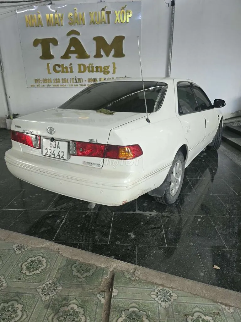 Toyota Camry 2001 photo 3