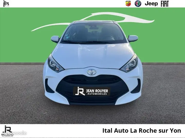 Toyota Yaris 2020 photo 2