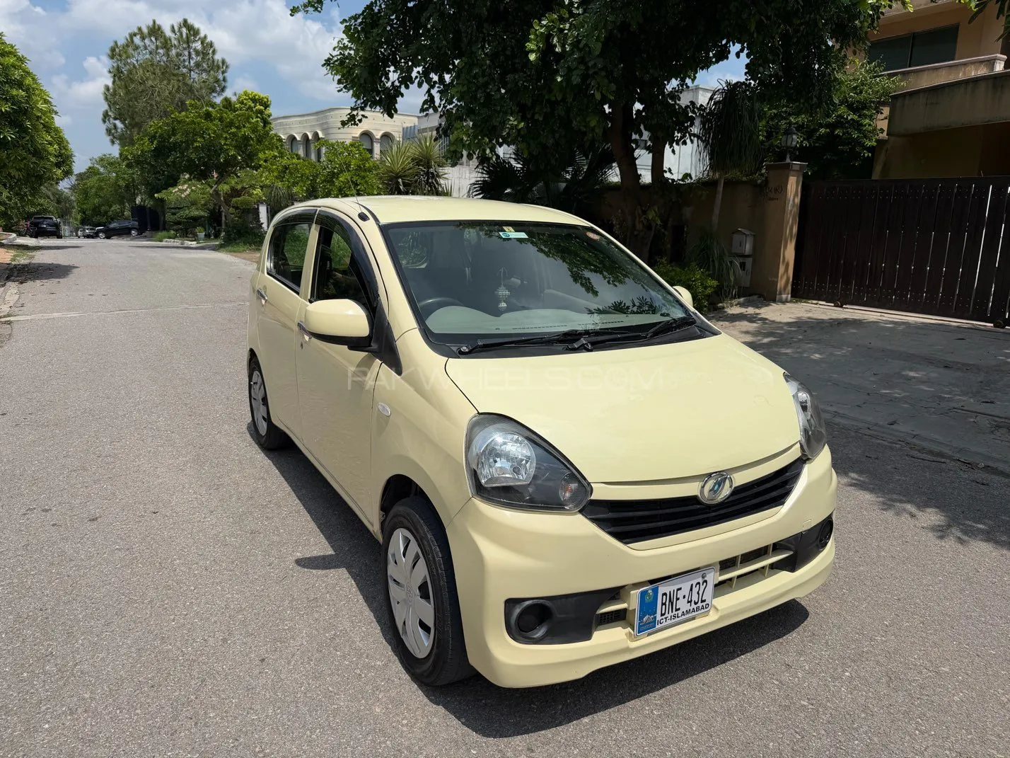 Daihatsu Mira