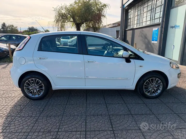 Fiat Punto Evo 2010 photo 4