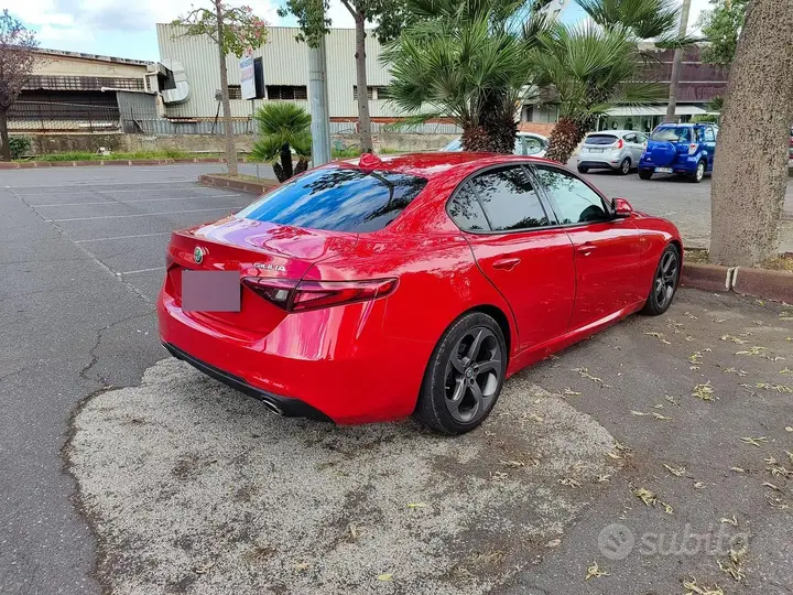 Alfa Romeo Giulia 2017 photo 5
