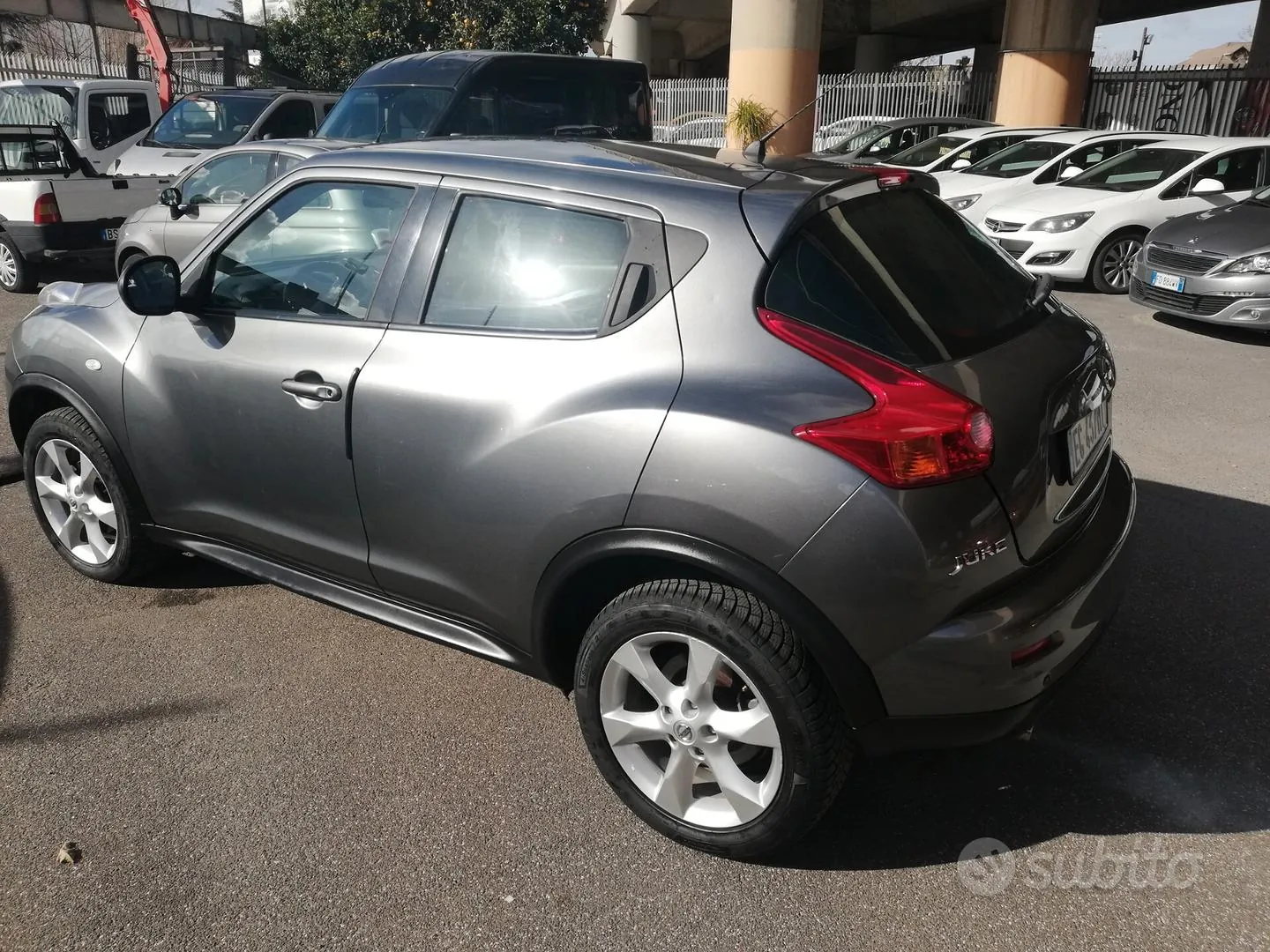 Nissan Juke 2011 photo 4