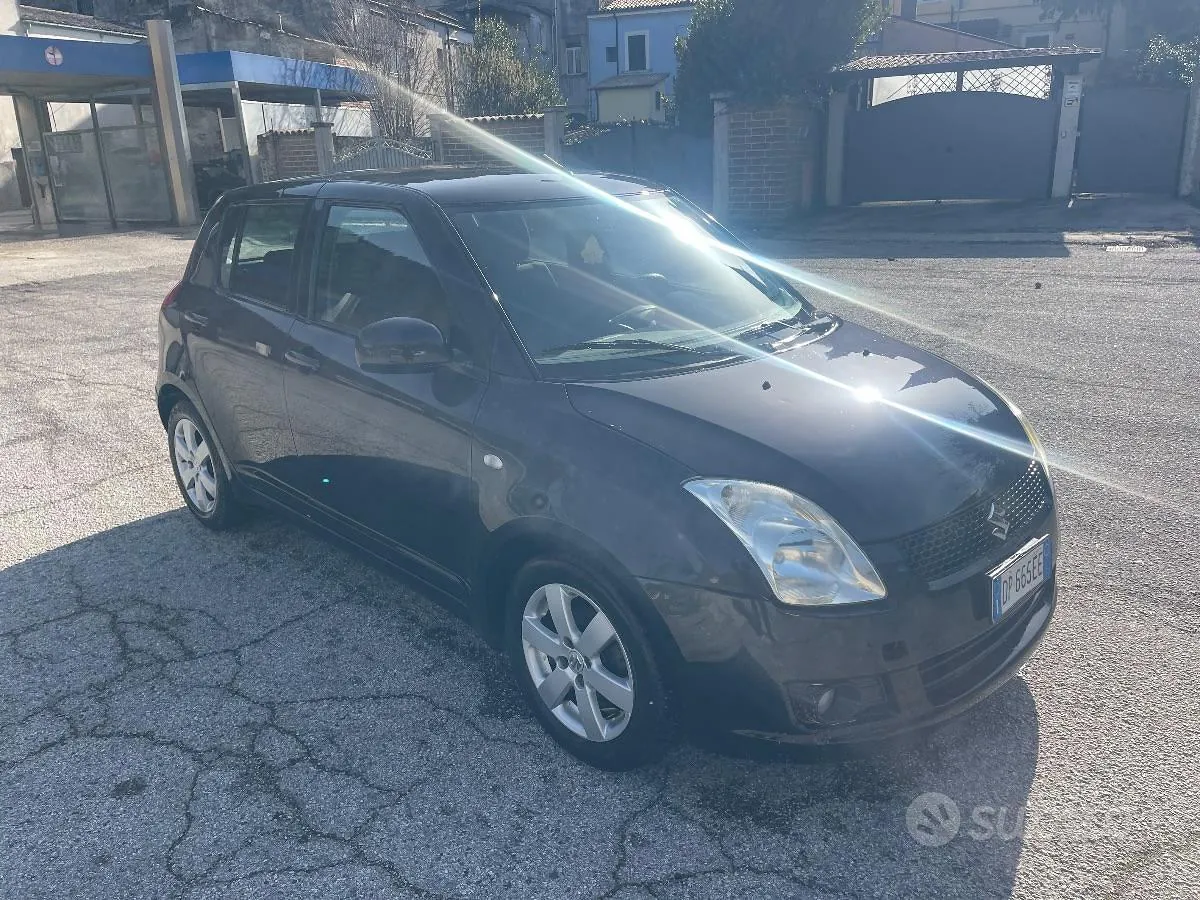 Suzuki Swift 2008 photo 3