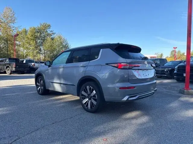 Mitsubishi Outlander 2026 photo 5